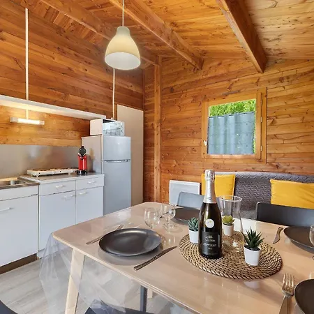 Camping Confort 20 Saint-Gervais (Vendee)