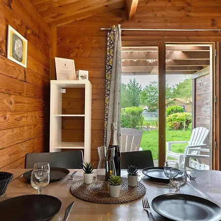 Camping Confort 20 Saint-Gervais (Vendee)